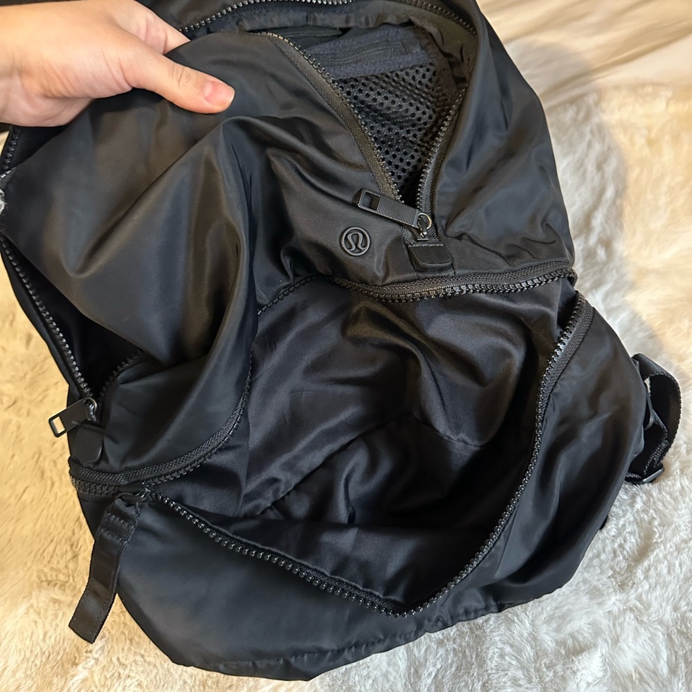Lululemon backpack - Picture 7 of 7